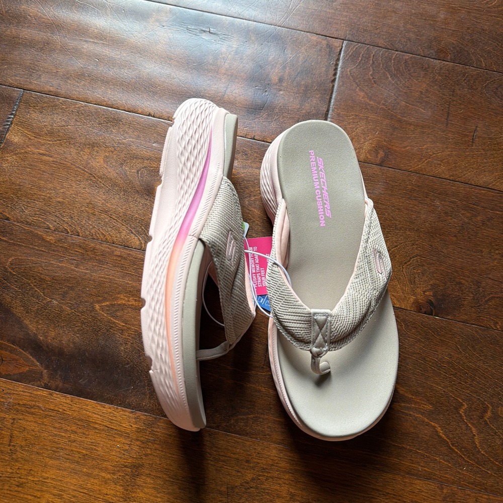 Skechers Women's Easy Care Lightweight Foam Insole Flip Flop (Taupe/Pink, 7 ))